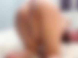 Akemi's Live Sex Cam Show