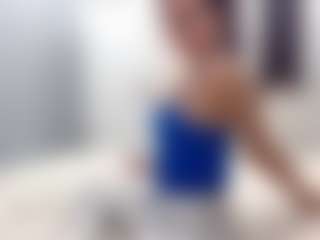 Live cam show with Akemi - Asian Teen (18+) on Mixed Magazine Live