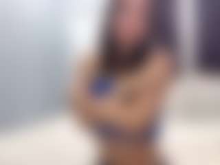 Live cam show with Akemi - Pretty on Dolls Live