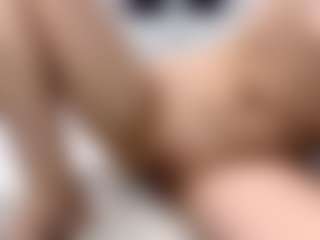 Live cam show with Akemi - Trimmed Asian on friskycurves.com