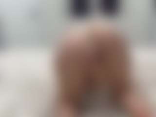 Live cam show with Akemi - Tittyfuck on Dare Cams