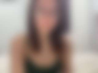 Live cam show with Akemi - Asian Petite on Milfs Live