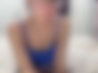 Live cam show with Akemi - Asian Petite on sexytreat.net