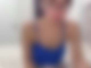 Live cam show with Akemi - Pretty on Dare Cams