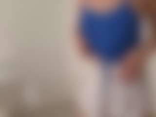 Live cam show with Akemi - Small on liverealitysex.com