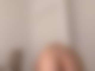Live cam show with Akemi - Petite on Camsoda