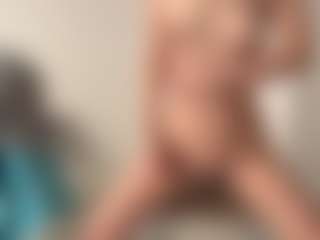 Live cam show with Akemi - Athletic on CamwithHer