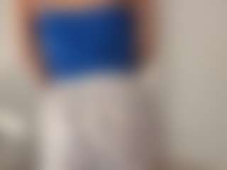 Live cam show with Akemi - Thong on live.xbliss.ai