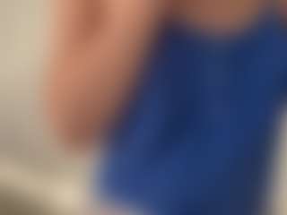 Live cam show with Akemi - Asian College on live.xheat.ai