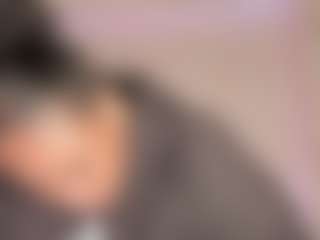 Live cam show with TEFA - Fingering on Gym Cam Girls
