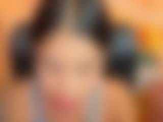 Live cam show with ValeriaLeclerc - Body Massage on Camiplay Live