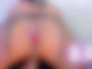 Aliisson-Cooper's Live Sex Cam Show