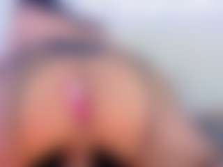 Aliisson-Cooper's Live Sex Cam Show
