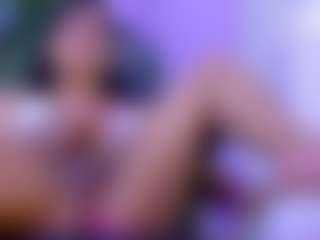 Aliisson-Cooper's Live Sex Cam Show