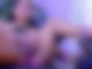 Live cam show with Aliisson-Cooper - Black Hair on sexylive.show