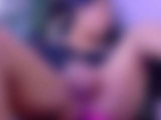 Live cam show with Aliisson-Cooper - HD on CamwithHer