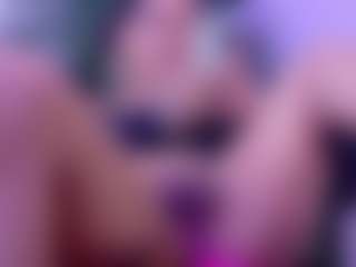 Live cam show with Aliisson-Cooper - Facial Piercings on Soda Cam
