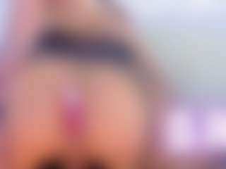 Live cam show with Aliisson-Cooper - Facial Piercings on Camsoda