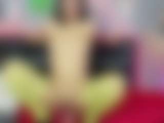 Live cam show with Isabella-T - Tittyfuck on livesuperchat.net