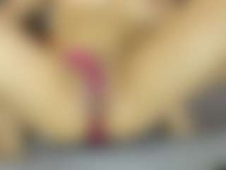 Isabella-T's Live Sex Cam Show