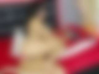 Live cam show with Isabella-T - Athletic on Latina Girls