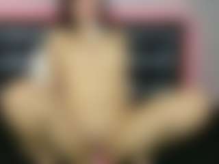 Isabella-T's Live Sex Cam Show