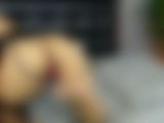 Isabella-T's Live Sex Cam Show