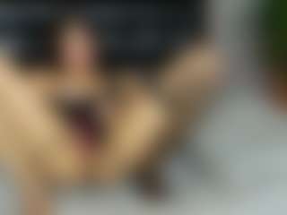 Isabella-T's Live Sex Cam Show