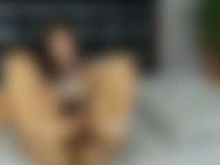 Isabella-T's Live Sex Cam Show