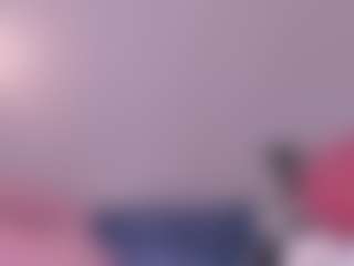 Live cam show with KellyWebster - Thick on Nude Live Now