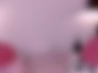 Live cam show with KellyWebster - Gamer Asian on AdultVida.com