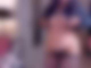 Live cam show with KellyWebster - Hairy Pussy on CamwithHer