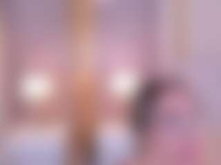 Live cam show with LaurenCarterr - MILF on hotwifechat.live