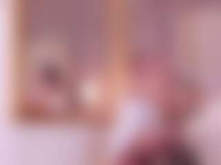 Live cam show with LaurenCarterr - Mature on Camsoda