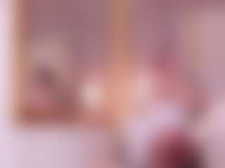 Live cam show with LaurenCarterr - Mature on milfzrlive.com