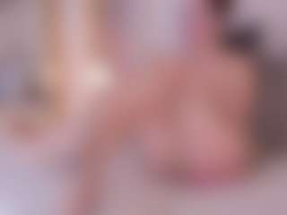 Live cam show with LaurenCarterr - MILF on studioflirtlive.com