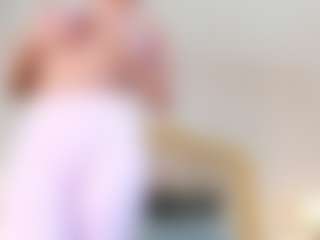 Live cam show with LaurenCarterr - Curvy on CamClone