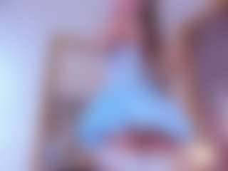 Live cam show with LaurenCarterr - Curvy on Fling VIP Chat