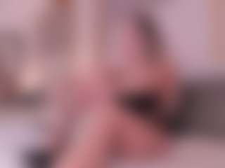 Live cam show with LaurenCarterr - MILF on Mixed Magazine Live