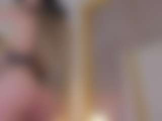 Live cam show with LaurenCarterr - Cute on Milf Play