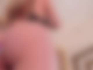 Live cam show with LaurenCarterr - Foot Fetish Blonde Hair on MyBangCams