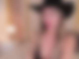 Live cam show with LaurenCarterr - BBW Small Tits on chickslive.net