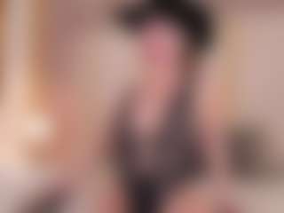 Live cam show with LaurenCarterr - Public on livesuperchat.net