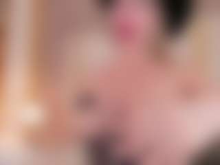Live cam show with LaurenCarterr - Athletic Public on crypto-cams