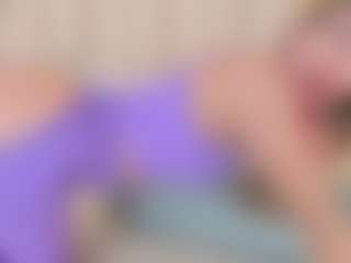Live cam show with LaurenCarterr - Amateur Mature on Milfs Live