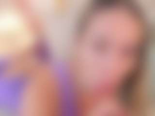 Live cam show with LaurenCarterr - Public Mature on Dare Cams