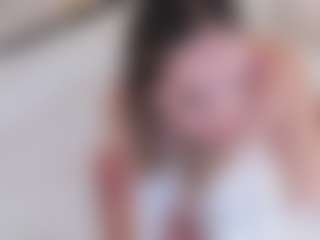 Live cam show with LaurenCarterr - Shaved Pussy MILF on Chatstar