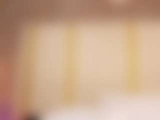 Live cam show with LaurenCarterr - Blonde Hair Shaved Pussy on Free Soda