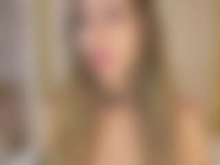 Live cam show with LaurenCarterr - Fingering MILF on Chatstar