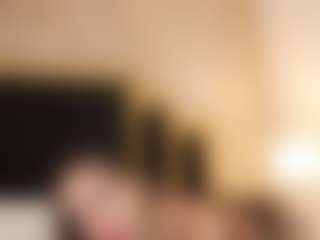 Live cam show with LaurenCarterr - Skinny on Gym Cam Girls